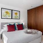 Serviced Apartment By Cloud Apartments